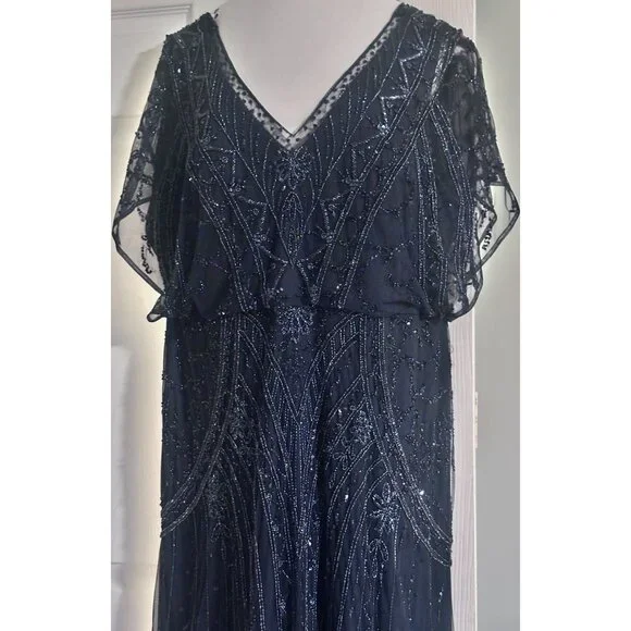 Cristina Wu Navy Beaded V-Neck Gown Size 20W Elegant Formal Dress Sheer Sleeves - Picture 8 of 13